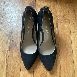 Pour La Victoire Women's Mai Wedge Pump, Black Nubuck, 7.5 M US